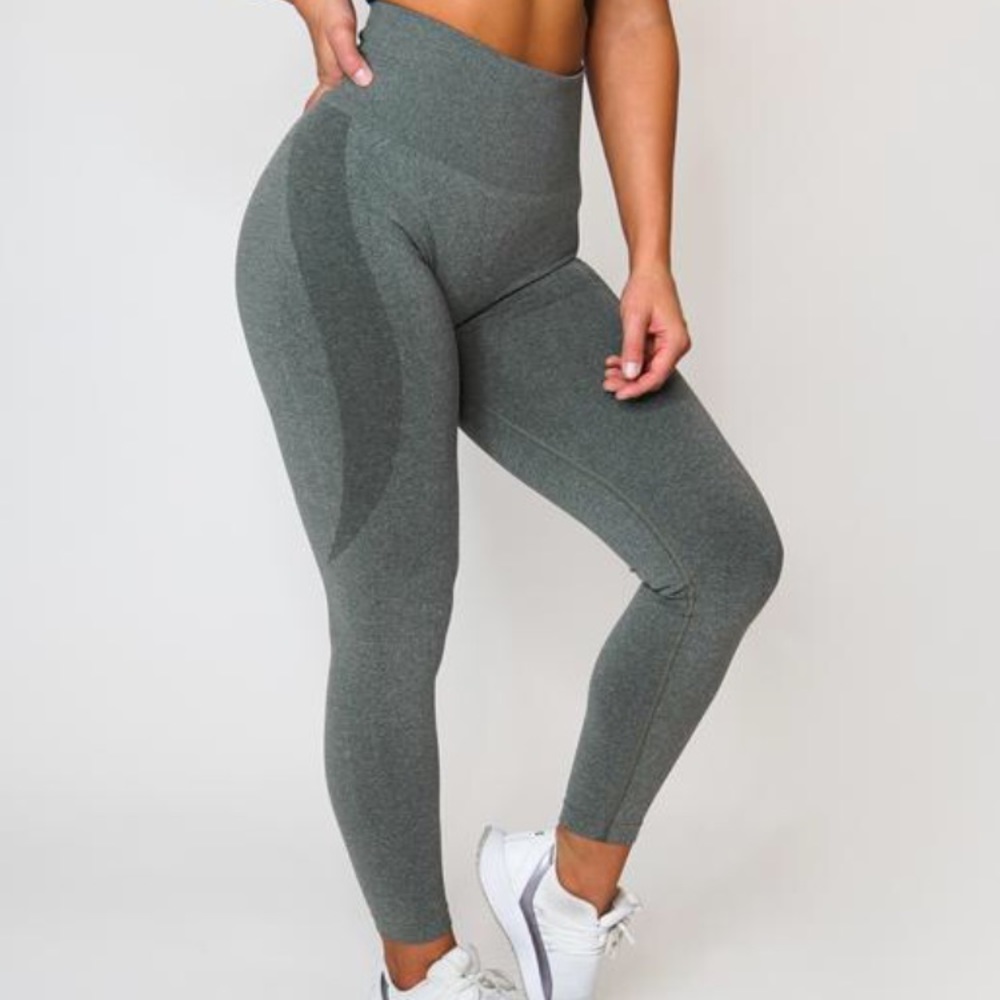 NVGTN SEAMLESS LEGGINGS